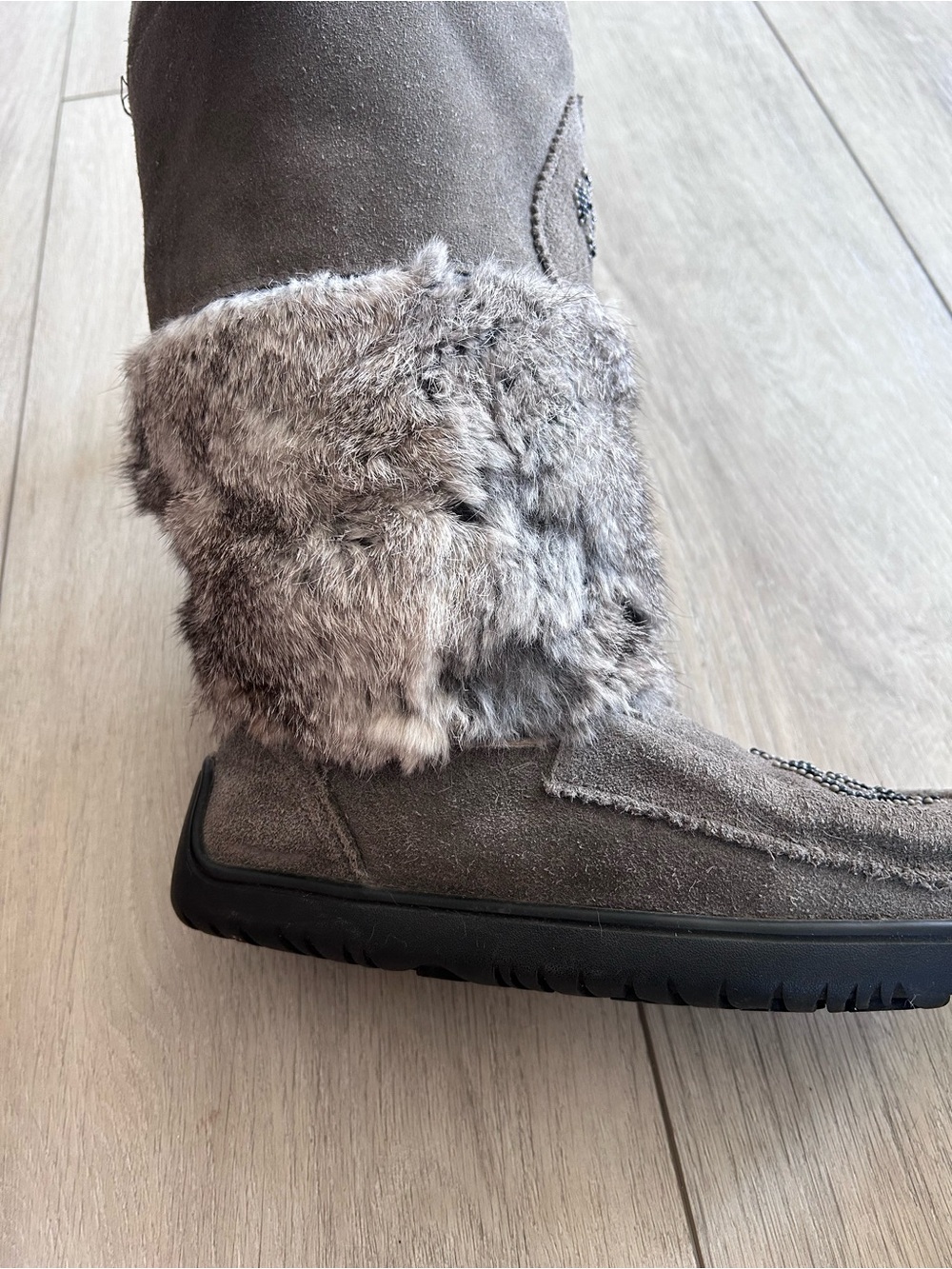Manitobah Mukluks Waterproof Snowy Owl Gray Suede Fur Winter Boots Cozy Warm - Picture 7 of 12